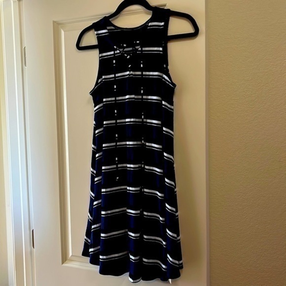 Francesca’s Women’s blue sleeveless dress, size medium. - Picture 1 of 7